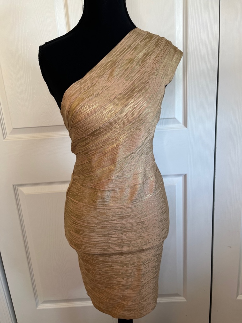Terani Couture One-Shoulder Metallic Gold Bandage Bodycon Cocktail Dress Sz 4